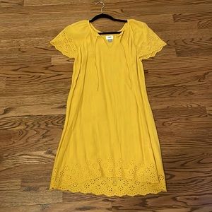 Old navy yellow dress size small in perfect condition